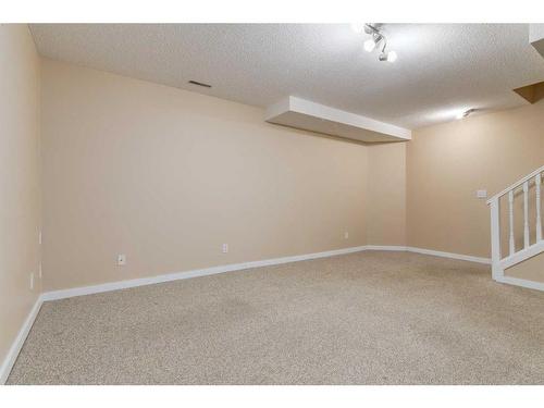 47 Prestwick Grove Se, Calgary, AB - Indoor Photo Showing Other Room