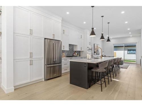 2614 31 Street Sw, Calgary, AB - Indoor Photo Showing Kitchen With Stainless Steel Kitchen With Upgraded Kitchen