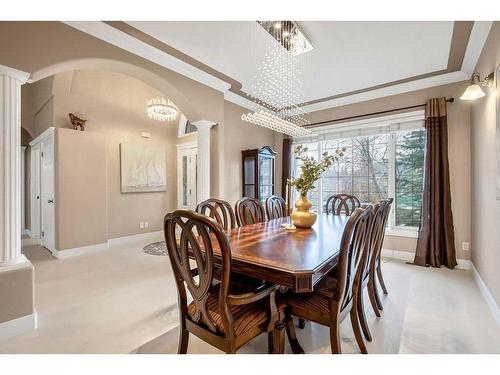 9 Simcrest Manor Sw, Calgary, AB - Indoor Photo Showing Dining Room