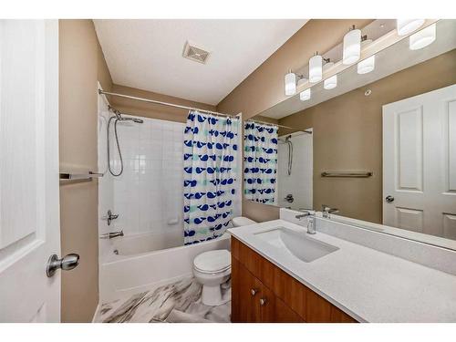 1417-1140 Taradale Drive Ne, Calgary, AB - Indoor Photo Showing Bathroom