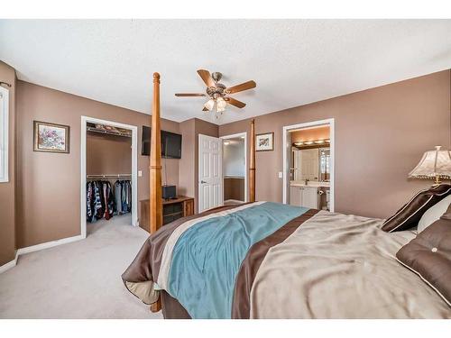 29 Chaparral Ridge Terrace Se, Calgary, AB - Indoor Photo Showing Bedroom