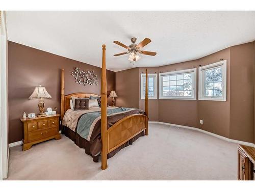 29 Chaparral Ridge Terrace Se, Calgary, AB - Indoor Photo Showing Bedroom