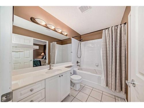 29 Chaparral Ridge Terrace Se, Calgary, AB - Indoor Photo Showing Bathroom