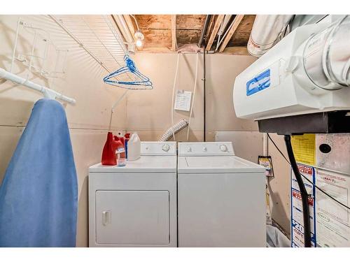 29 Chaparral Ridge Terrace Se, Calgary, AB - Indoor Photo Showing Laundry Room