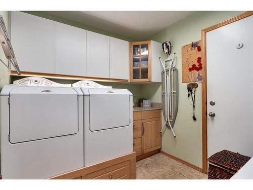 236 Valley Brook Court Nw, Calgary, AB - Indoor Photo Showing Laundry Room