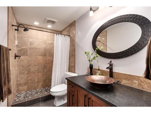 236 Valley Brook Court Nw, Calgary, AB - Indoor Photo Showing Bathroom