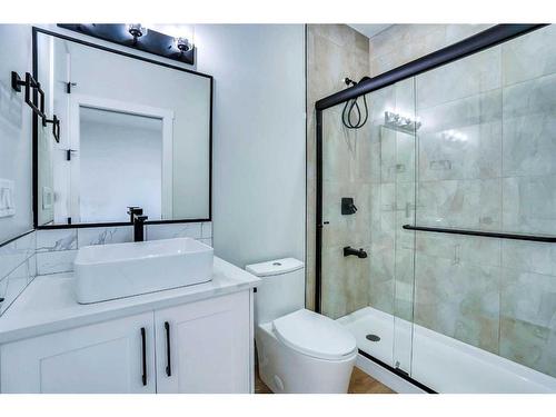 160 Saddlelake Manor Ne, Calgary, AB - Indoor Photo Showing Bathroom