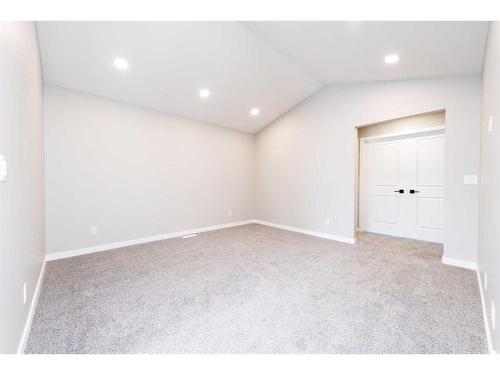 172 Mallard Grove Se, Calgary, AB - Indoor Photo Showing Other Room