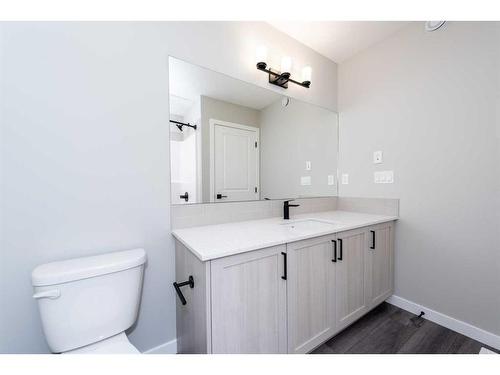 172 Mallard Grove Se, Calgary, AB - Indoor Photo Showing Bathroom