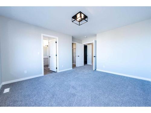 172 Mallard Grove Se, Calgary, AB - Indoor Photo Showing Other Room