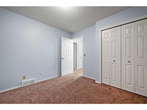 78 Evansmeade Circle Nw, Calgary, AB - Indoor Photo Showing Other Room