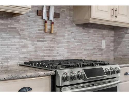 146 Auburn Sound Circle Se, Calgary, AB - Indoor Photo Showing Kitchen