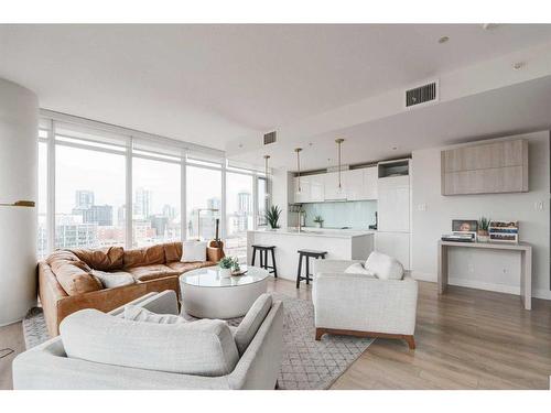 1009-1122 3 Street Se, Calgary, AB - Indoor Photo Showing Living Room