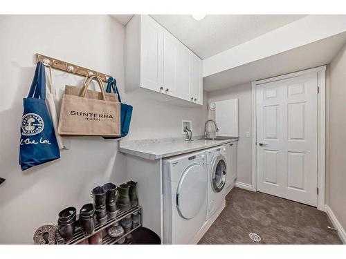 1906 12 Street Sw, Calgary, AB - Indoor Photo Showing Laundry Room