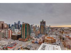 1805-930 16 Avenue SW Calgary, AB T2R 1C2