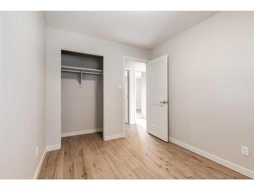 720 Alderwood Place Se, Calgary, AB - Indoor Photo Showing Other Room