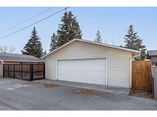 720 Alderwood Place Se, Calgary, AB - Outdoor