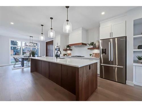 3725 Richmond Road Sw, Calgary, AB - Indoor Photo Showing Kitchen With Stainless Steel Kitchen With Upgraded Kitchen