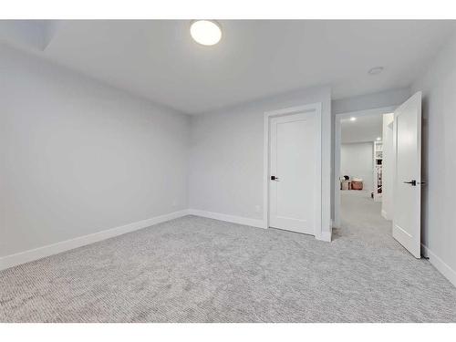 3725 Richmond Road Sw, Calgary, AB - Indoor Photo Showing Other Room