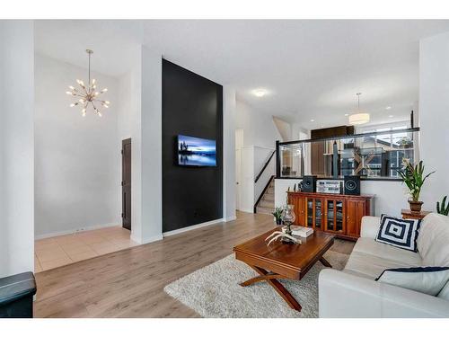 58 Masters Crescent Se, Calgary, AB - Indoor Photo Showing Living Room