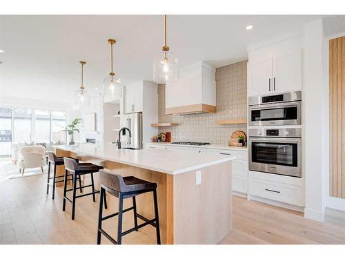 3727 Richmond Road Sw, Calgary, AB - Indoor Photo Showing Kitchen With Upgraded Kitchen