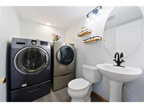 145 Macewan Park Rise Nw, Calgary, AB - Indoor Photo Showing Laundry Room