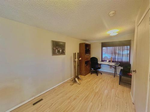 2303 23 Street, Nanton, AB - Indoor