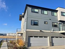 407-218 Sherwood Square NW Calgary, AB T3R 0Y2