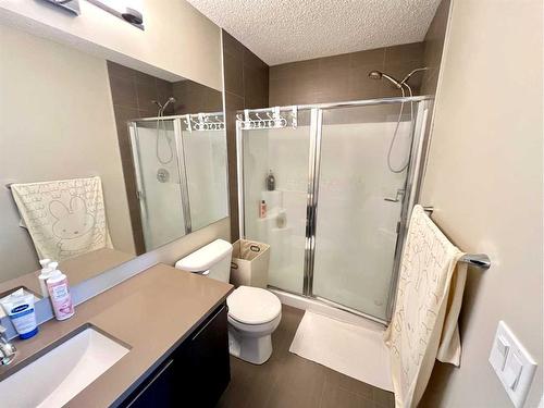 407-218 Sherwood Square Nw, Calgary, AB - Indoor Photo Showing Bathroom