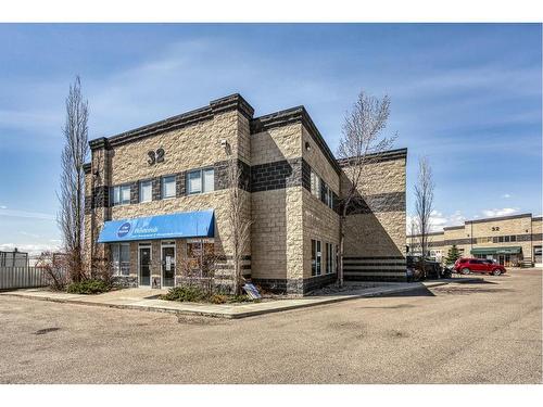 215-32 Westwinds Crescent Ne, Calgary, AB 