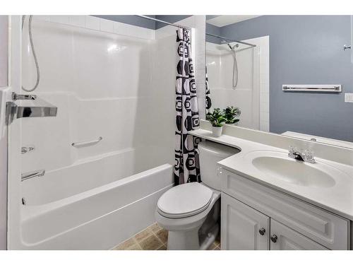 16 Cramond Drive Se, Calgary, AB - Indoor Photo Showing Bathroom