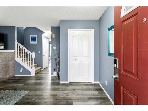 16 Cramond Drive Se, Calgary, AB - Indoor Photo Showing Other Room