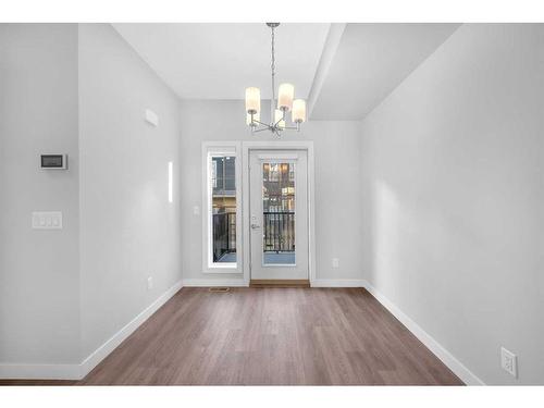 926 Sage Hill Grove Nw, Calgary, AB - Indoor Photo Showing Kitchen