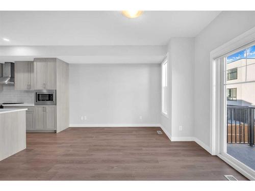 926 Sage Hill Grove Nw, Calgary, AB - Indoor Photo Showing Other Room