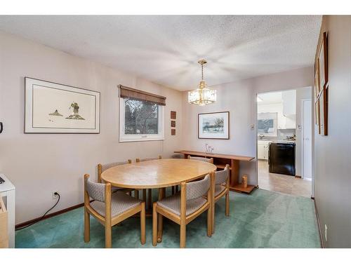 11039 Brae Road Sw, Calgary, AB - Indoor Photo Showing Dining Room