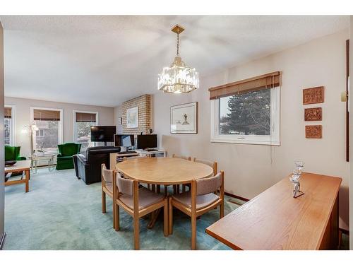 11039 Brae Road Sw, Calgary, AB - Indoor Photo Showing Dining Room