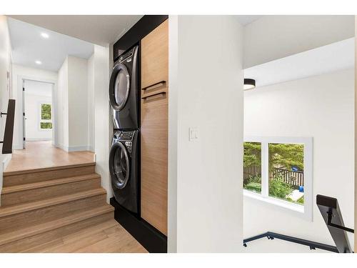 476 West Chestemere Drive, Chestermere, AB - Indoor Photo Showing Laundry Room