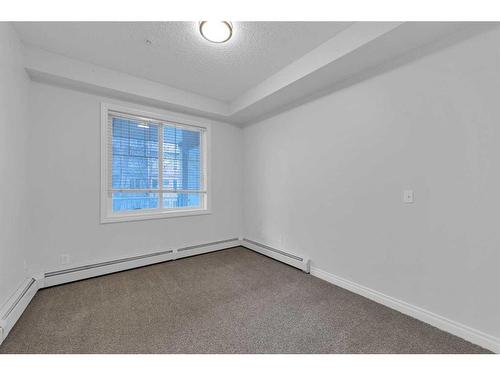 309-2411 Erlton Road Sw, Calgary, AB - Indoor Photo Showing Bedroom