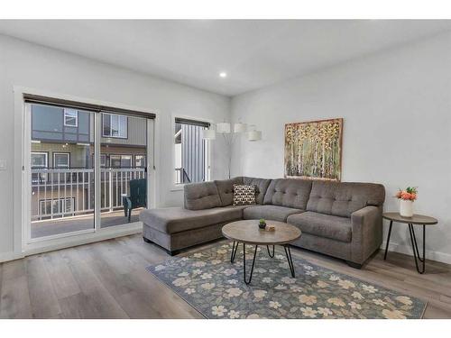 519 Corner Meadows Square Ne, Calgary, AB - Indoor Photo Showing Living Room