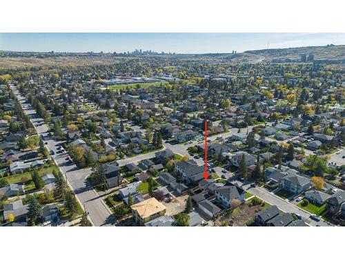 8518 47 Avenue Nw, Calgary, AB - Outdoor With View