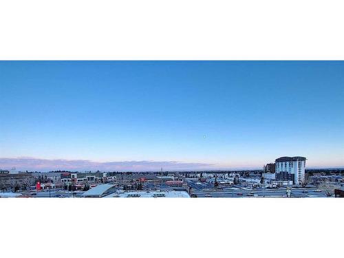 1210-8880 Horton Road Sw, Calgary, AB - Outdoor With View