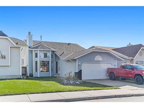 1763 Meadowbrook Drive Se, Airdrie, AB - Outdoor With Facade