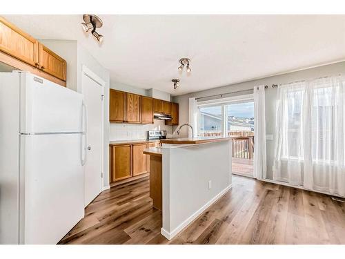 50 Tuscany Springs Heights Nw, Calgary, AB - Indoor Photo Showing Kitchen