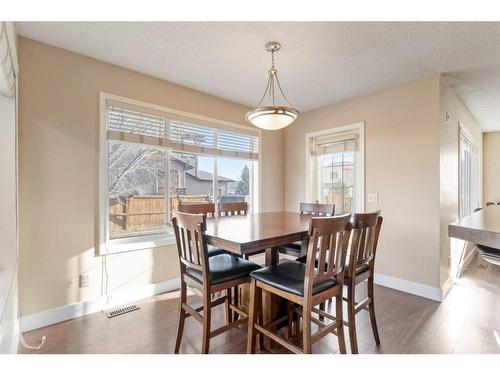 244 Hawkmere View, Chestermere, AB - Indoor Photo Showing Dining Room