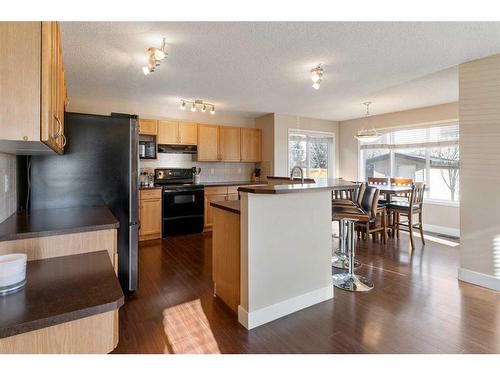 244 Hawkmere View, Chestermere, AB - Indoor Photo Showing Kitchen