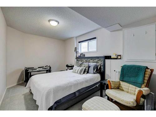 62 Jensen Heights Place Ne, Airdrie, AB - Indoor Photo Showing Bedroom