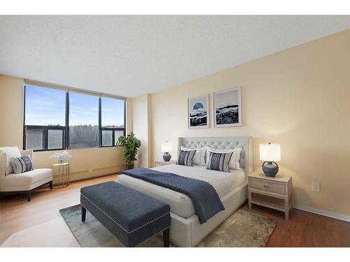 908-80 Point Mckay Crescent Nw, Calgary, AB - Indoor Photo Showing Bedroom