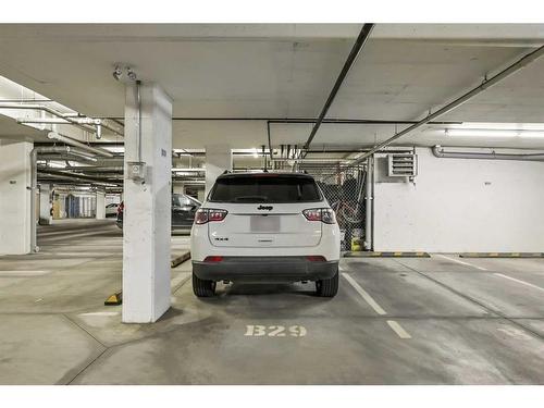 6208-151 Legacy Main Street Se, Calgary, AB - Indoor Photo Showing Garage