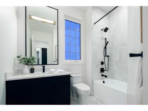 17 Silverhorn Park, Rural Rocky View County, AB - Indoor Photo Showing Bathroom