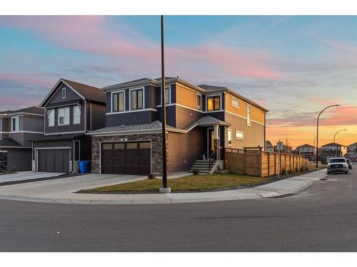 61 Creekstone Square Sw, Calgary, AB - Outdoor